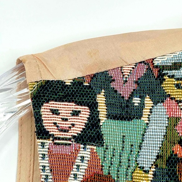 90s Novelty Tapestry Vest - Picture 4 of 8